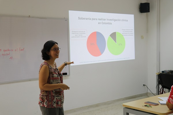 Profesora, &uacute;nica latinoamericana en selecci&oacute;n internacional sobre investigaci&oacute;n cient&iacute;fica en salud